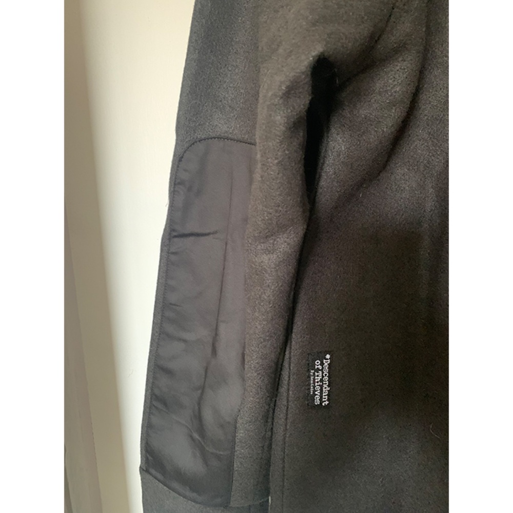 Descendant of Thieves Mens Charcoal Cardigan Medium - Picture 3 of 6